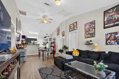 Image de Arcade home 5 mins from Fsu w/ 3 King Beds•Records