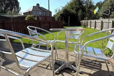 Image de Comfortable Family Home with Free Parking in a Prime Central Location