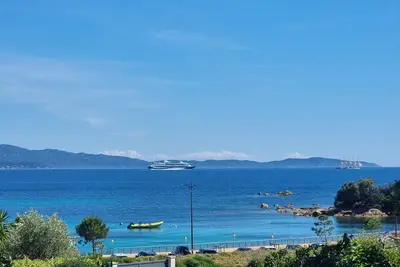 Image de Casa Marinella – Route des Sanguinaires (Ajaccio) • Plage de sable à pied