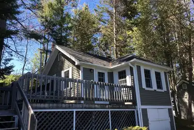 Image de Charming Coastal Cottage with Private Deck near Camden, Maine