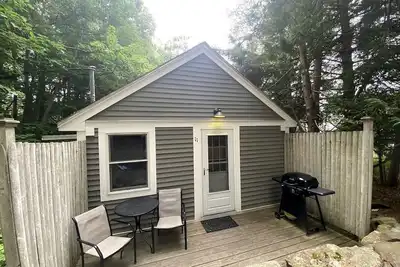 Image de Cozy Cottage with Private Patio & Modern Amenities near Camden, Maine