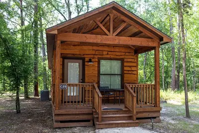 Image de Quaint Cabin Ideal for a Secluded Getaway in Livingston, Texas