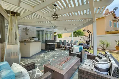 Image de Hot Tub! Extended Escape 9 Mi to Oceanside Beach