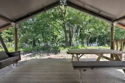 Image de Safari Tent Retreat with Riverfront Deck and Nature Stay in Blacksburg, Virginia