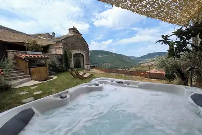 Image de La Louverie I Jacuzzi privé I Vue Gorges du Tarn