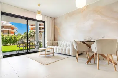 Image de Elegant Garden Apartment in Higuerón