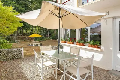 Image de Gîte Les Acacias : terrasse privée, jardin commun et Wi-Fi à Saint-Valery-sur-Somme