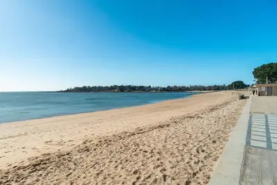 Image de Appartement « Avec Vue sur Mer » avec terrasse privée, balcon et Wi-Fi
