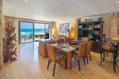 Image de Luxury Ocean View Villa - Hotel Zone Solymar Condo Villa 11