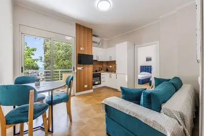 Image de GreAnn Beachfront Comfort | Modern 2br Retreat by PikHost