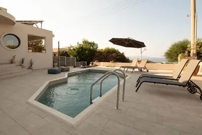 Image de Villa Alice On The Rocks avec vue mer, Wi-Fi et climatisation