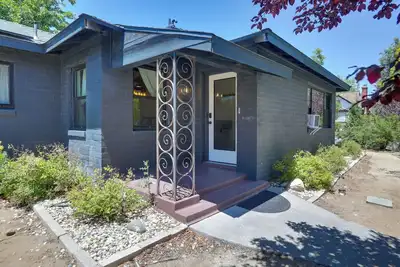 Image de Old Southwest Reno Family Stay - Pet Friendly!