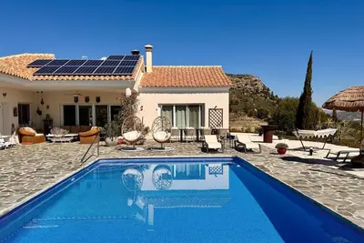 Image de Luxury 5-Bedroom Mountain Villa with Private Pool and Stunning Views near Murcia