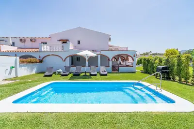 Image de Cubo's Complejo Rural Las Perseas / Piscines privées / Climatisation / Barbecue / Wi-Fi gratuit