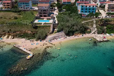 Image de Ena Pool and Beachfront Apartment - The Perfect Family Getaway