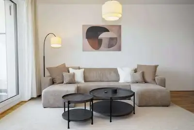Image de Luxury 4-Room Apt in Japandi-Style I Prime Location I Family-Friendly I Terrace I Garden I Kitchen I Netflix I Free Parking I 110 m2