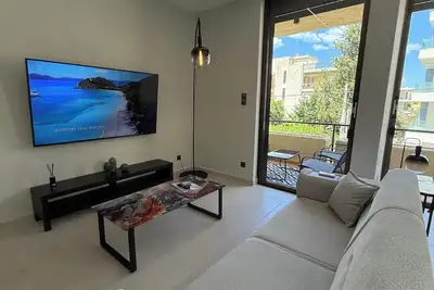 Image de Welcome to Notos Suites - An Athenian Riviera Stay