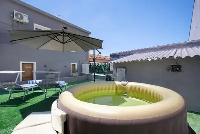 Image de Appartement « Casa Vacanze Viddalba » avec piscine privée, Wi-Fi et climatisation