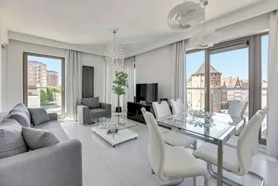 Image de Waterlane E24 | Spa, Pool & Gym | Riverside