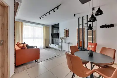 Image de Aura Amber | Riverside | City Center & Parking