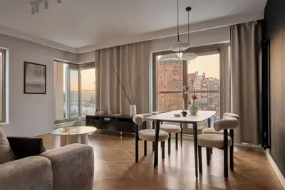Image de E8 | Spa, Pool & Gym | River & Old Town View