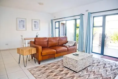 Image de Stylish 2-Bed Garden Apartment in Marlborough - 2388
