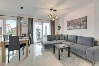 Image de Chmielna 100 with Balcony | City Center | Parking