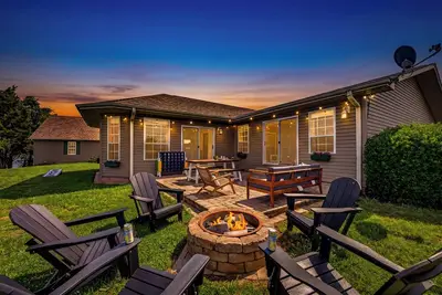Image de Heaven's Landing Lakefront-Stay 4+ Nights, Save 25%
