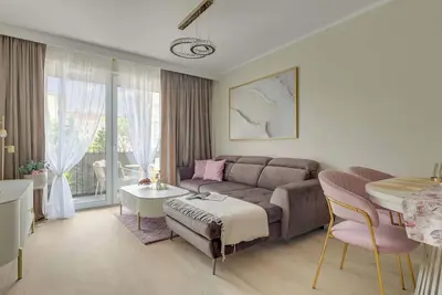 Image de Faro Beach | Close to the Beach and Park | Parking