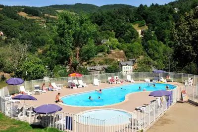 Image de Piscine avec vue sur le Lot | Sauna sur place