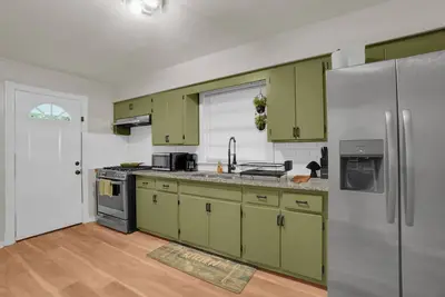 Image de Modern Corporate Housing - 2 bedrooms 1 bathroom - Fast Wifi