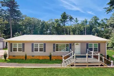 Image de Hillside Manor Cabin