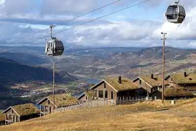 Image de Beautiful Ski-in / Ski-out Cabin at the top of the mountain in Hafjell