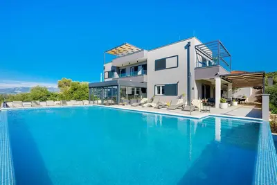Image de Villa Noir Olivum with Pool
