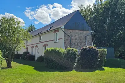 Image de Maison à la campagne, entre Paris et Deauville, avec beau jardin
