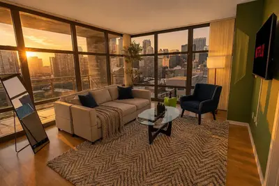 Image de 18th floor 2br Grant Park Suite with Balcony, Gym