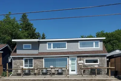 Image de The Beach Ranch Cottage at Sauble Beach!
