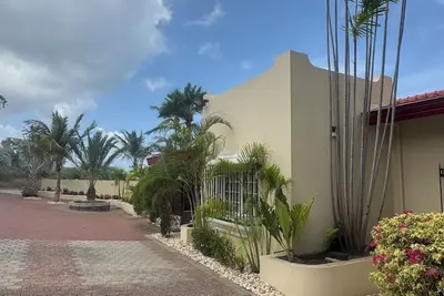 Image de Spacious Ocean View Retreat in Private Gated Resort Community