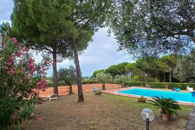 Image de Beautiful apartment in Montescudaio with WiFi