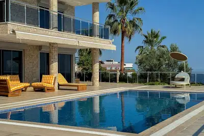Image de Qoople Villa Toskana - Panoramic 360° sea & castle view
