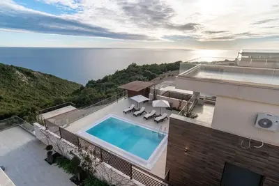 Image de Villa Bianca with Private Pool, Sauna & Spa in Krimovica, Budva Riviera