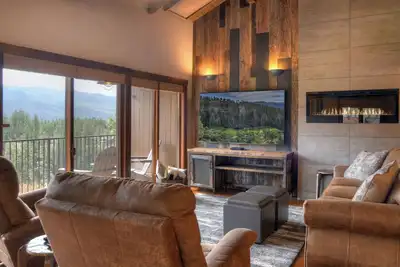 Image de New! Highpoint Overlook | Ac, Pool, Hot Tub, Golf & Ski