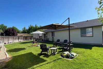 Image de Sunshine bungalow- short drive to fair expo, Hawks Stadium, River, Downtown Boise
