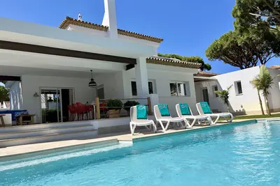 Image de La Marea Azul, less than 100m to the beach. Recently refurbished