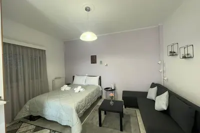 Image de Studio « Flo's 5 » avec jardin commun, Wi-Fi et climatisation