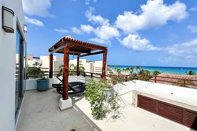 Image de New Listing! Oeanview penthouse, private terrace with jacuzzi!