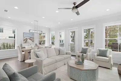 Image de 30a, Bikes, Tram to Deeded Beach Access, Pool