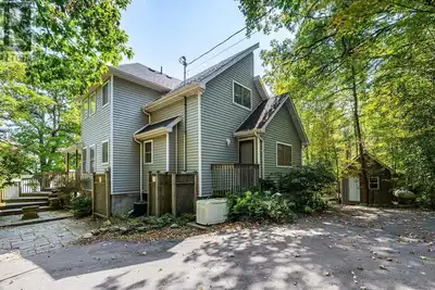 Image de Cozy 4 Bedroom Lake House! Perfect for Family retreats and gatherings!