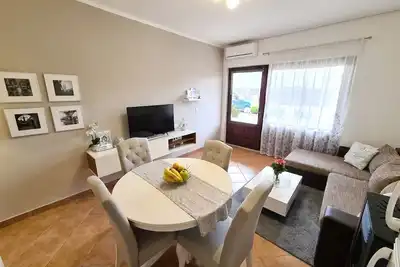 Image de Appartement de deux chambres avec le balcon Pakostane, Biograd (A-27729-b)