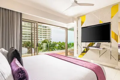Image de Elevated Adults-Only Stay in Cancun - 2br Suite